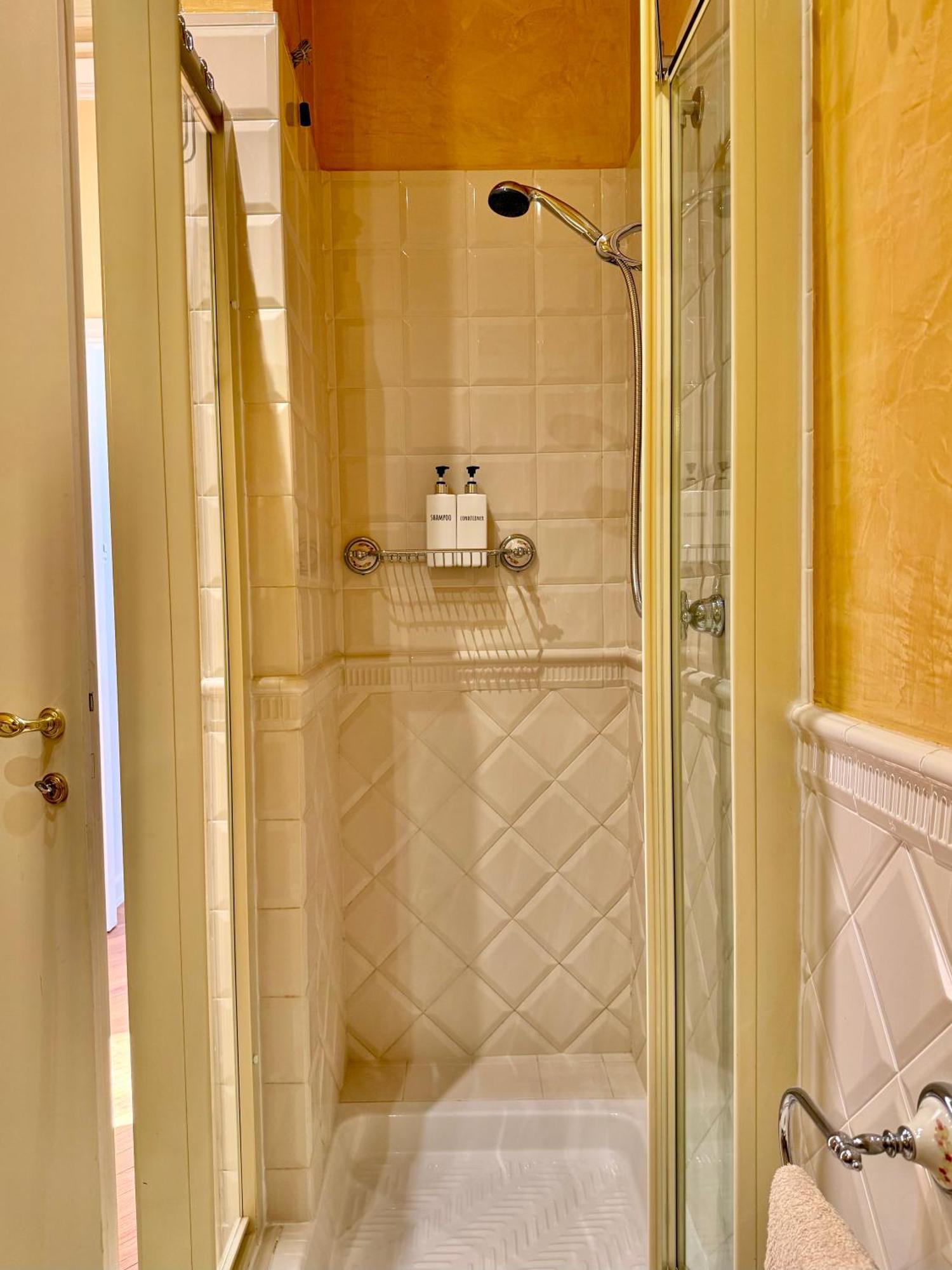 Belle Ile Lake View Suite Cadenabbia 外观 照片